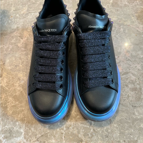 ALEXANDER MCQUEEN WOMANS OVERSIZED STUDDED CLEAR SOLE SNEAKERS - Picture 1 of 4